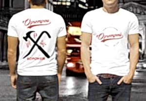 футболка с логотипом compressed